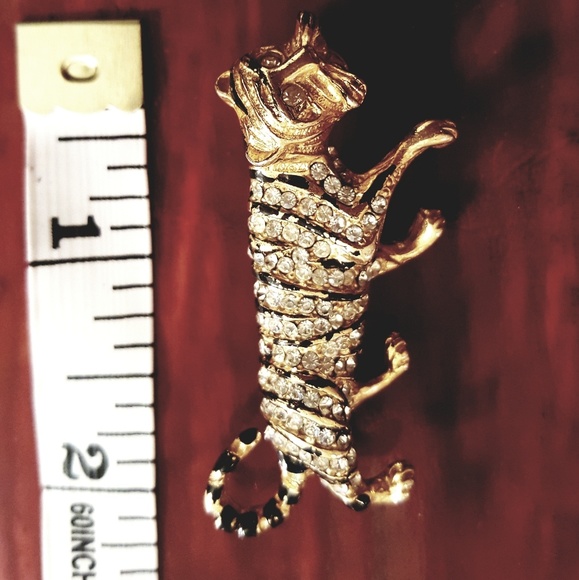 Vintage Tiger broach with rhinestones - Picture 3 of 3
